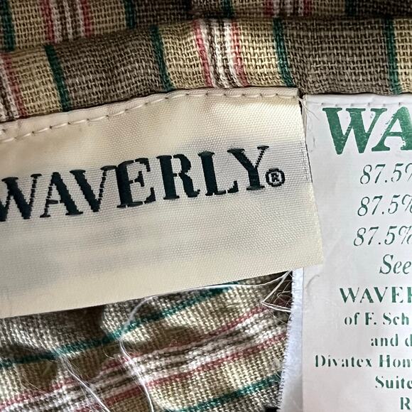 Waverly linen blend heirloom floral twin quilt - Picture 7 of 13